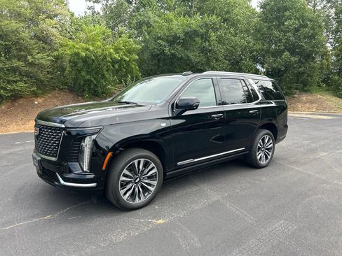 Used 2025 Cadillac Escalade Premium Luxury w/ Touring Package AWD/4WD image 10