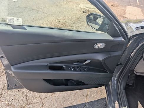 Certified 2024 Hyundai Elantra SEL FWD image 13
