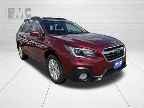 Used 2018 Subaru Outback 2.5i Premium AWD/4WD image 2