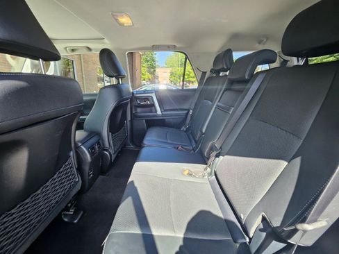 Used 2018 Toyota 4Runner Limited AWD/4WD image 80
