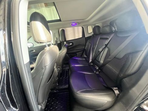 Used 2021 Jeep Compass Altitude w/ Sun and Sound Group image 24