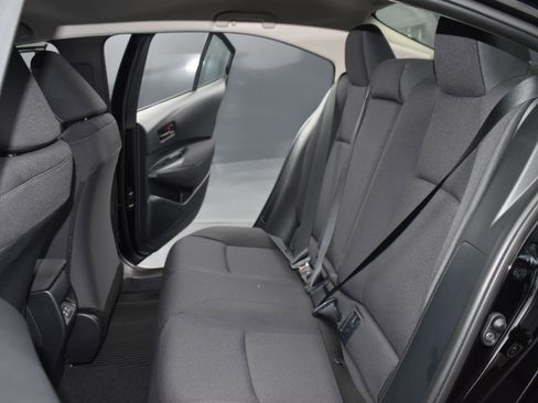 Used 2025 Toyota Corolla LE image 22