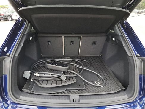 Certified 2024 Audi Q4 e-tron Premium Plus image 30