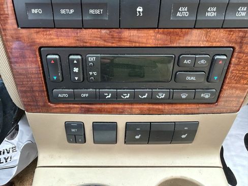 Used 2007 Ford Explorer Eddie Bauer AWD/4WD image 24