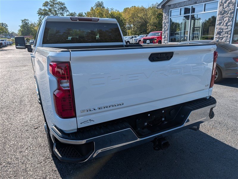 Used 2025 Chevrolet Silverado 2500 LT w/ Convenience Package AWD/4WD image 5
