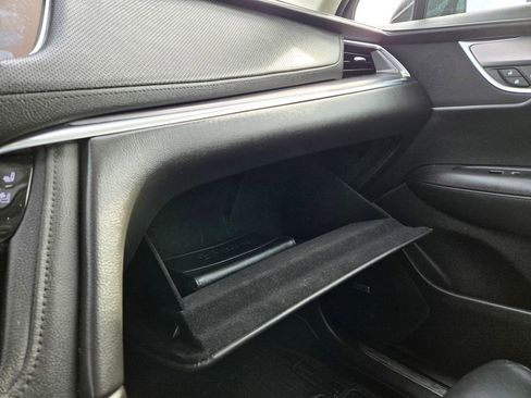 Used 2018 Cadillac XT5 Premium Luxury image 14