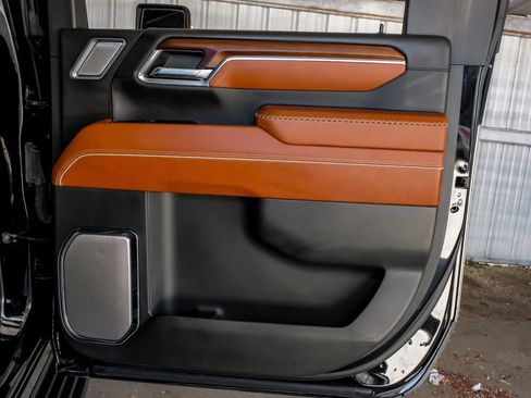 Used 2024 GMC Sierra 3500 Denali Ultimate AWD/4WD image 47