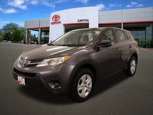 Used 2014 Toyota RAV4 LE image 5