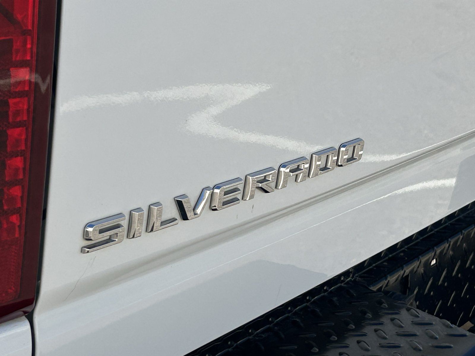 Used 2022 Chevrolet Silverado 3500 LT w/ Convenience Package AWD/4WD image 9