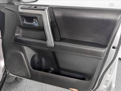 Used 2018 Toyota 4Runner SR5 RWD image 16