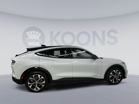 Used 2022 Ford Mustang Mach-E Premium image 13