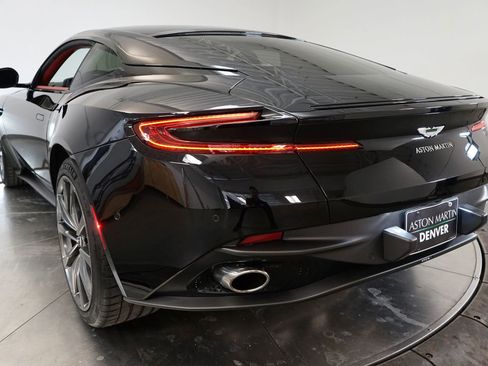 Used 2018 Aston Martin DB11 V12 image 23