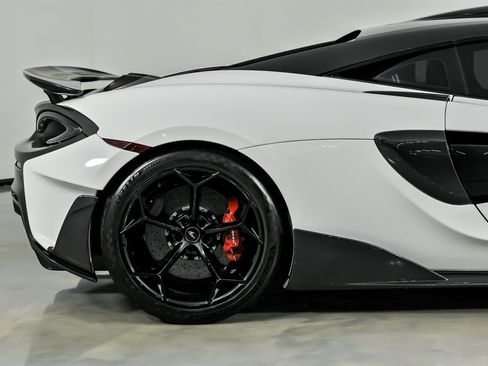 Used 2019 McLaren 600LT image 15