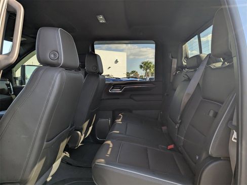 Certified 2024 GMC Sierra 2500 Denali w/ Denali Reserve Package image 17