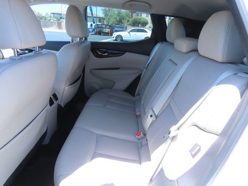Used 2021 Nissan Rogue Sport SL w/ Premium Package FWD image 11
