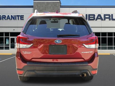 Used 2022 Subaru Forester Premium AWD/4WD image 8