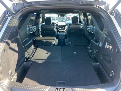 Used 2025 Ford Explorer ST w/ Sun And Sound Package AWD/4WD image 38
