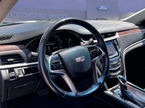 Used 2019 Cadillac XTS Luxury FWD image 17