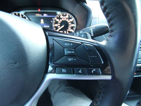 Used 2021 Nissan Altima 2.5 SR w/ SR Premium Package image 20