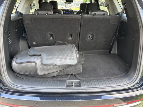 Used 2024 Hyundai Palisade Limited AWD/4WD image 5