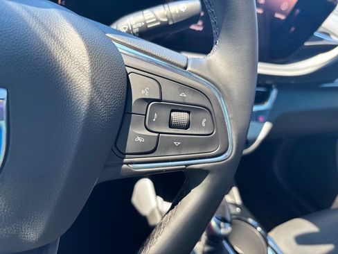Used 2024 Buick Envista Avenir FWD image 31