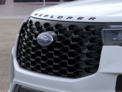 New 2026 Ford Explorer ST-Line w/ ST-Line Street Pack AWD/4WD image 30