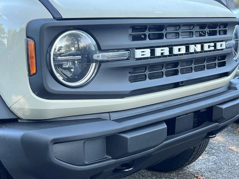 New 2025 Ford Bronco 2-Door image 2