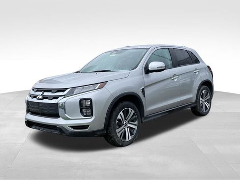 Used 2025 Mitsubishi Outlander Sport SE AWD/4WD image 2