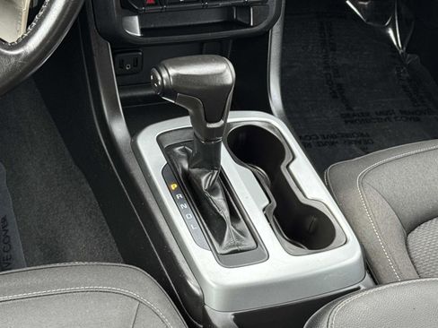 Used 2020 Chevrolet Colorado LT w/ LT Convenience Package image 5