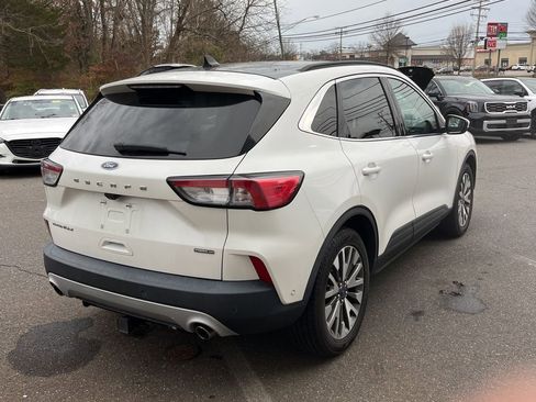 Used 2020 Ford Escape Titanium w/ Titanium Premium Package 2.0 image 5