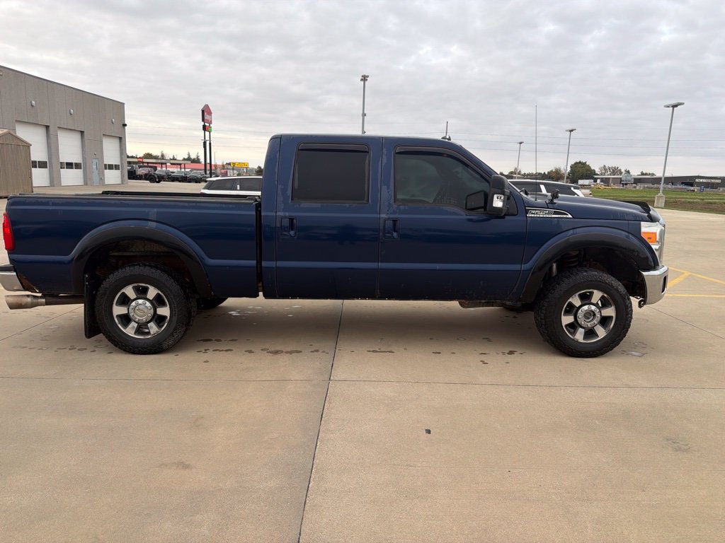 Used 2011 Ford F250 Lariat w/ Lariat Interior Pkg AWD/4WD image 2