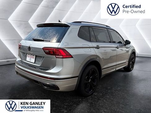 Used 2023 Volkswagen Tiguan SE R-Line FWD image 2