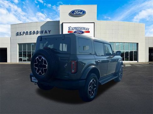 New 2025 Ford Bronco Outer Banks image 6