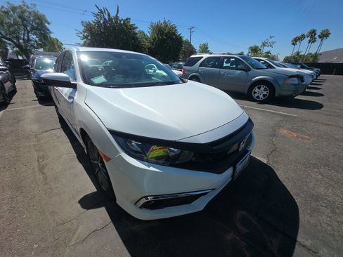 Used 2020 Honda Civic EX-L image 2