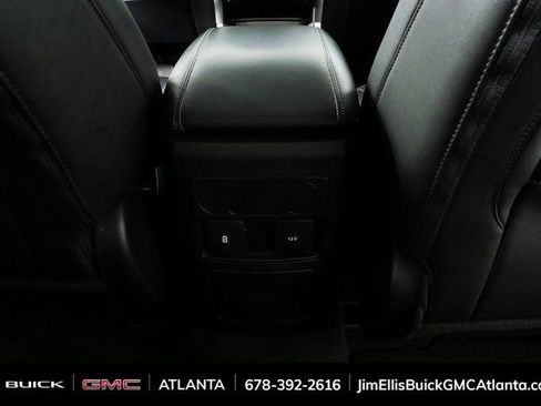 Used 2022 Ford Explorer XLT w/ Equipment Group 202A image 21