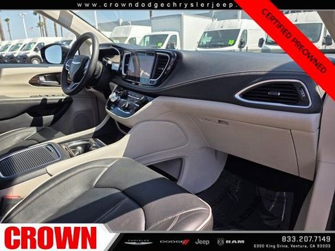 Used 2023 Chrysler Pacifica Limited image 12