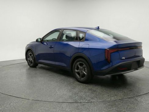 Used 2025 Kia K4 FWD image 6