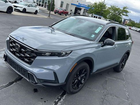Certified 2025 Honda CR-V Sport-L image 4