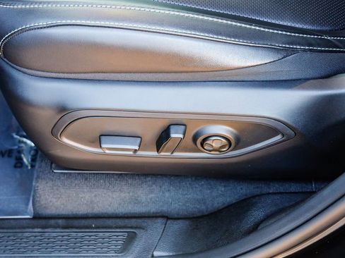 Used 2025 Jeep Grand Cherokee Limited w/ Luxury Tech Group II image 25