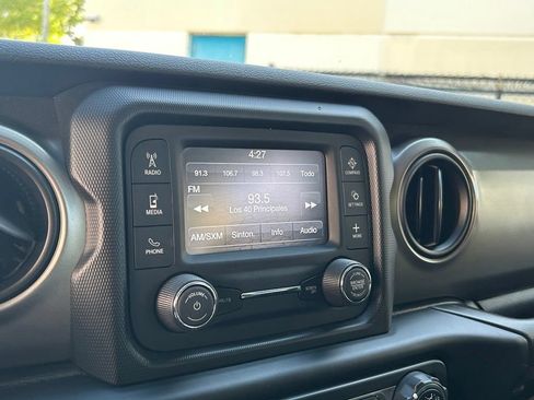 Used 2018 Jeep Wrangler Sport AWD/4WD image 24