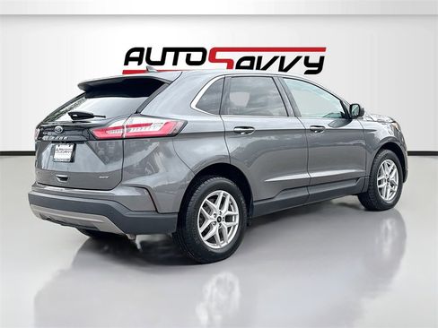 Used 2023 Ford Edge SEL w/ Convenience Package image 7