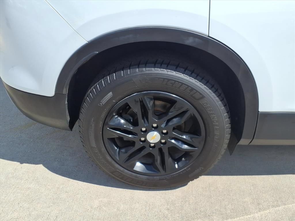 Used 2019 Chevrolet Blazer LT FWD image 13
