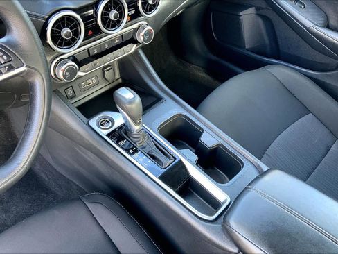 Used 2024 Nissan Sentra SV image 17