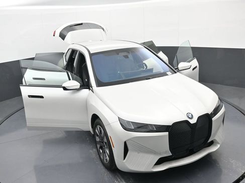 New 2026 BMW iX xDrive45 AWD/4WD image 38