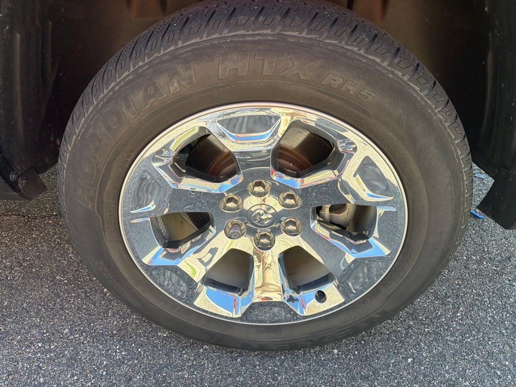 Used 2022 RAM 1500 Big Horn AWD/4WD image 11