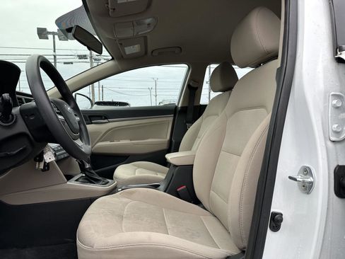 Used 2018 Hyundai Elantra SEL image 11