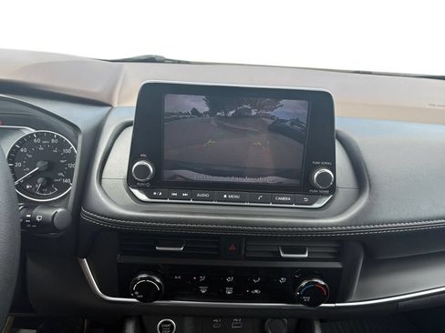 Used 2023 Nissan Rogue S AWD/4WD image 20