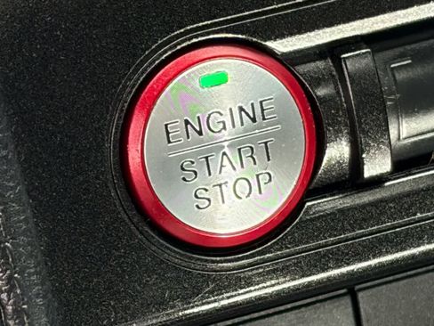 Used 2019 Ford Mustang Coupe RWD image 23