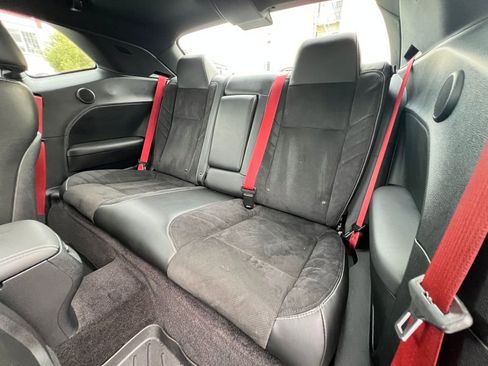 Used 2018 Dodge Challenger SRT Hellcat image 17