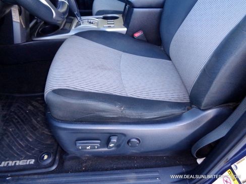 Used 2015 Toyota 4Runner SR5 image 8